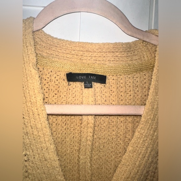 🍯NWOT Love Tree Women's V-Neck Slouchy Knit Crop Cardigan🍯 - Picture 6 of 8